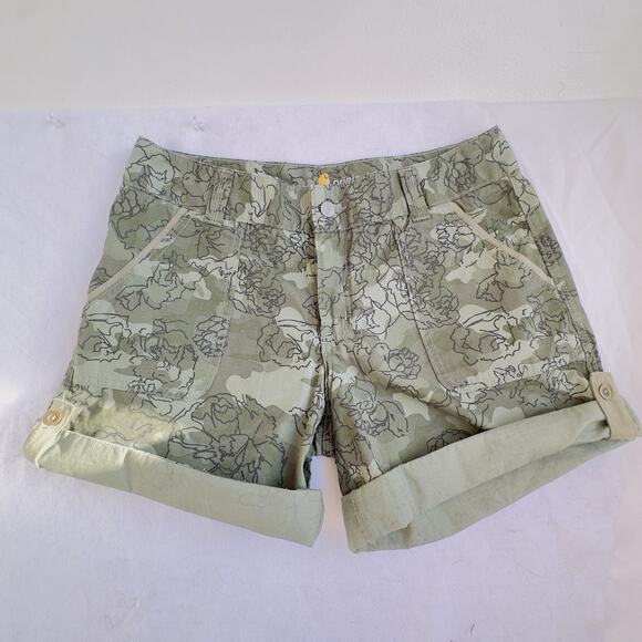 Carhartt Original Fit El Paso Cargo Camo Floral Print Shorts Womens NWT 10 - Picture 3 of 10